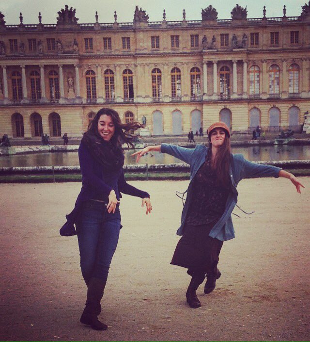 LesBunheads's tweet photo. Bustin' a move in front of le Chateau de Versailles #danceeverywhere #france https://t.co/ROpIUPOy4W