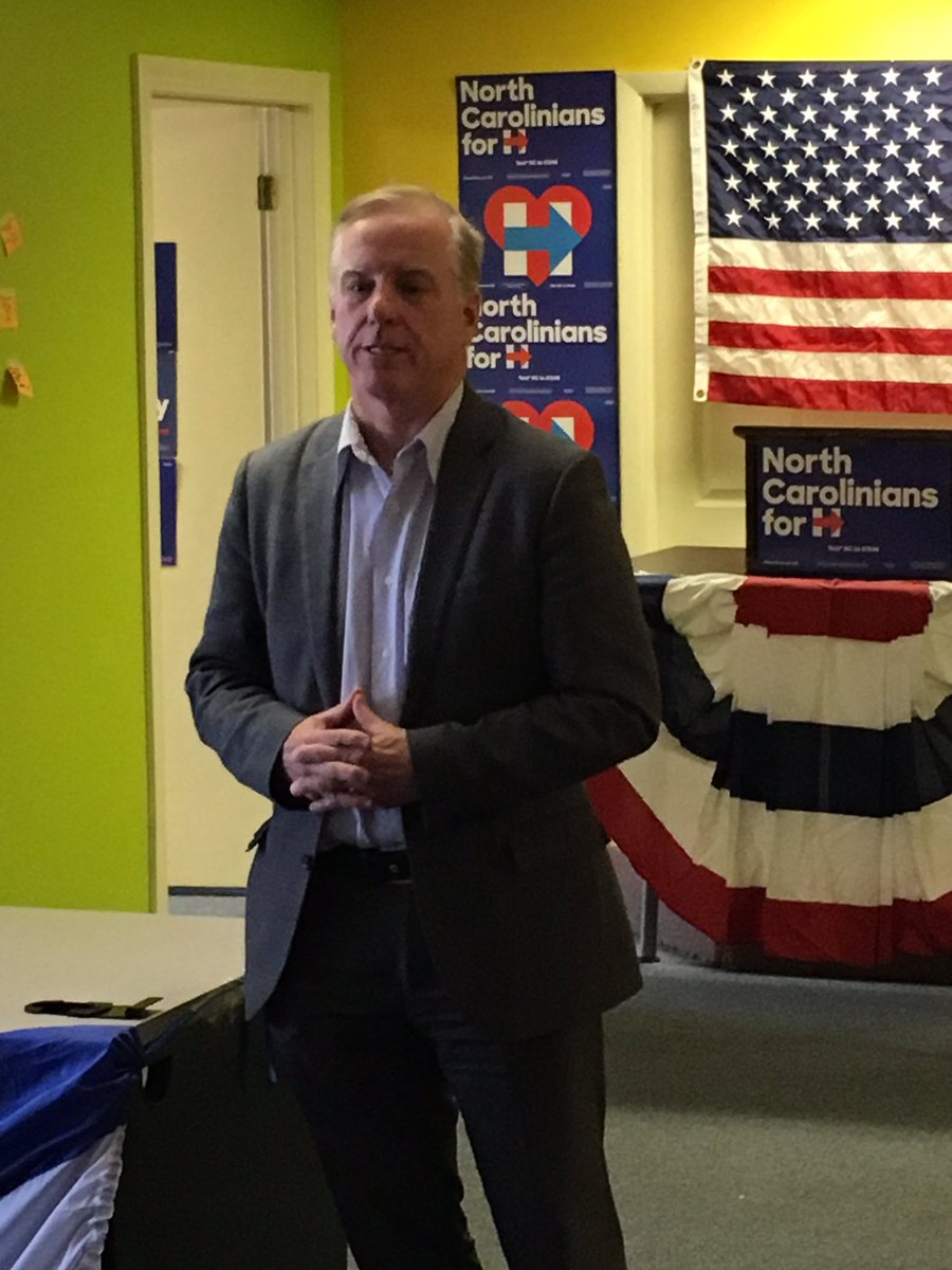 thompsonblakej's tweet photo. The one and only @GovHowardDean stoped in the office! Great to hear why he is #ImWithHer ! https://t.co/2wGwNe8OyP