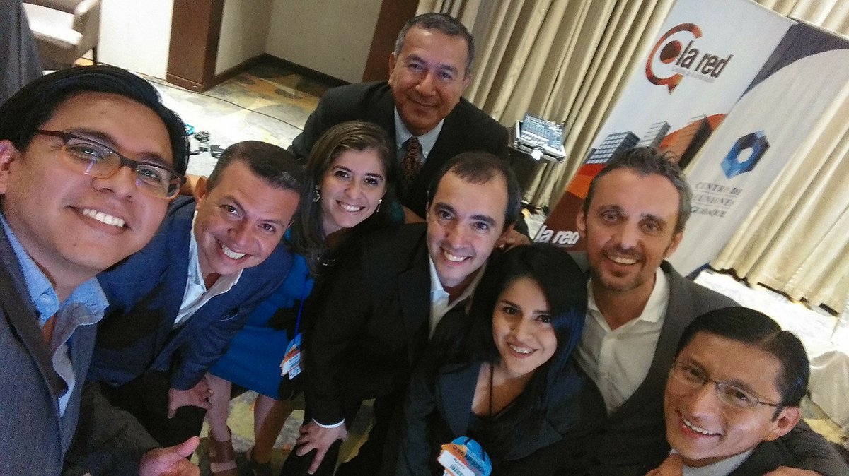 BWcomint's tweet photo. Algunas imágenes de @MaxiBlanc y #PabloFaga en el 1º Encuentro de #ComunicacionInternaEC https://t.co/BCsodXrGM5
