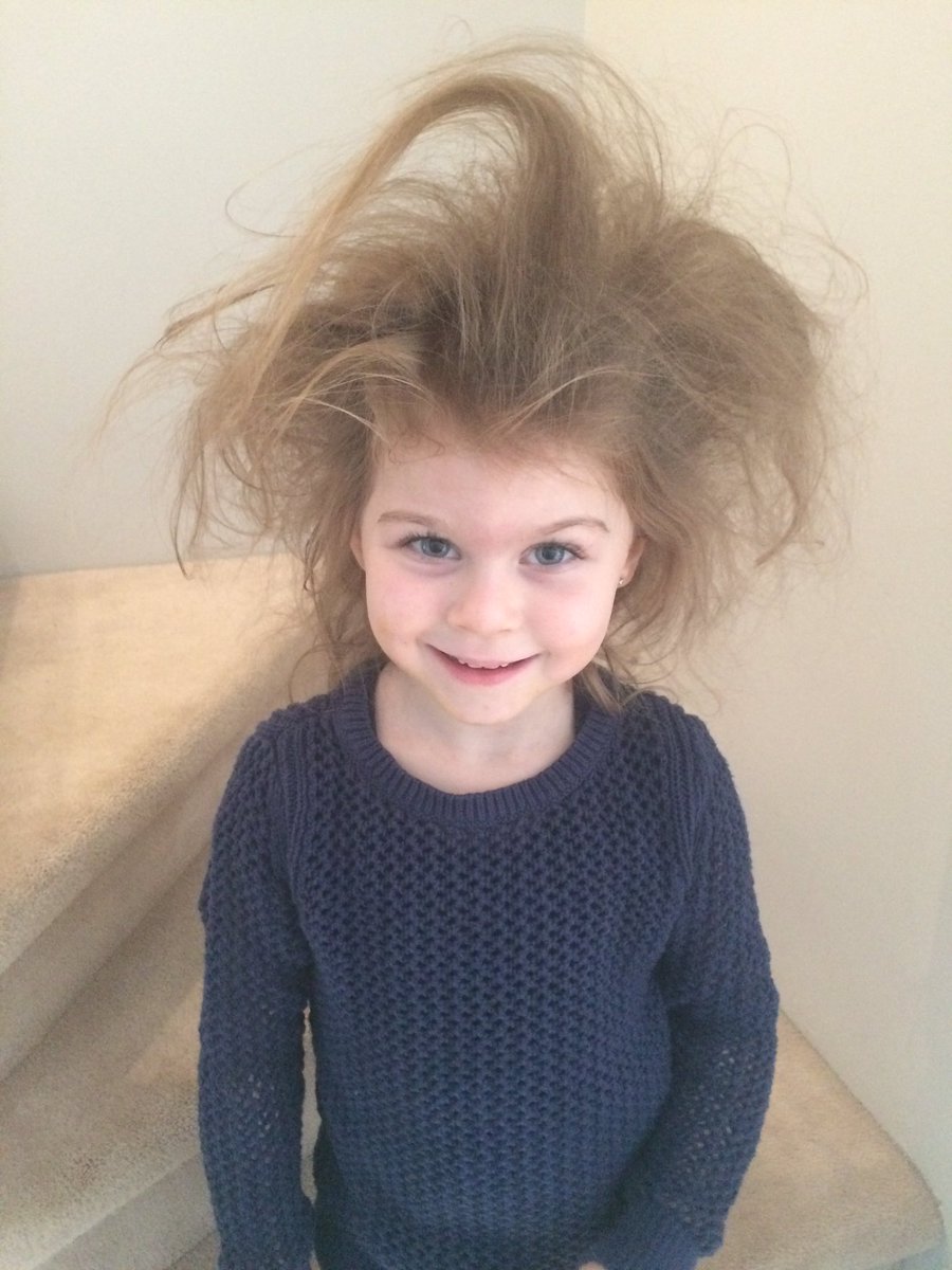 claumarquestv's tweet photo. @jtimberlake my little troll with her Hair Up https://t.co/6jQqHEd3UC