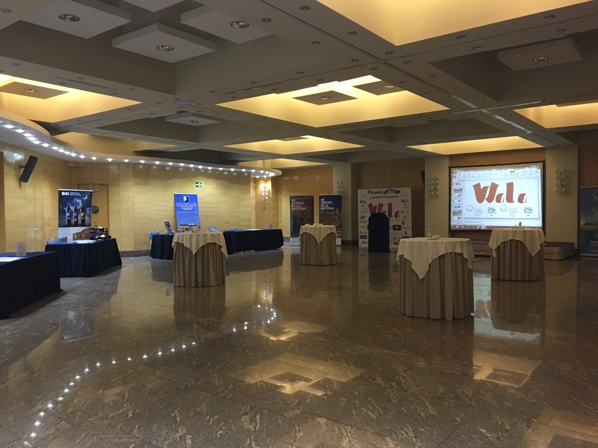 Todo preparado para dar a conocer la Region de Murcia en Valencia.