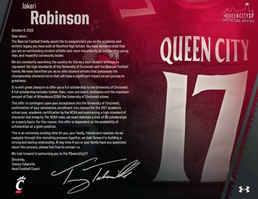 JRobinson_70's tweet image. Blessed to say that I'm committed to the University of Cincinnati 😈😈😈
#QueenCity17