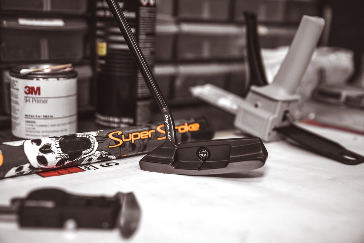 ollieneglerio's tweet photo. The @TaylorMadeGolf Halloween Pack drops in 2 days! The #TMGhostLab team is currently grinding away downstairs on these builds. 🎃 https://t.co/oLJgzcweSq