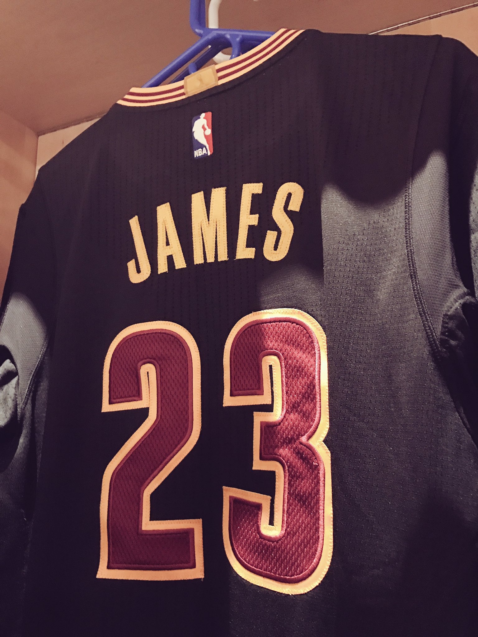 Twitter Speaks Out on Cavaliers New Black Sleeved Jersey Uniforms