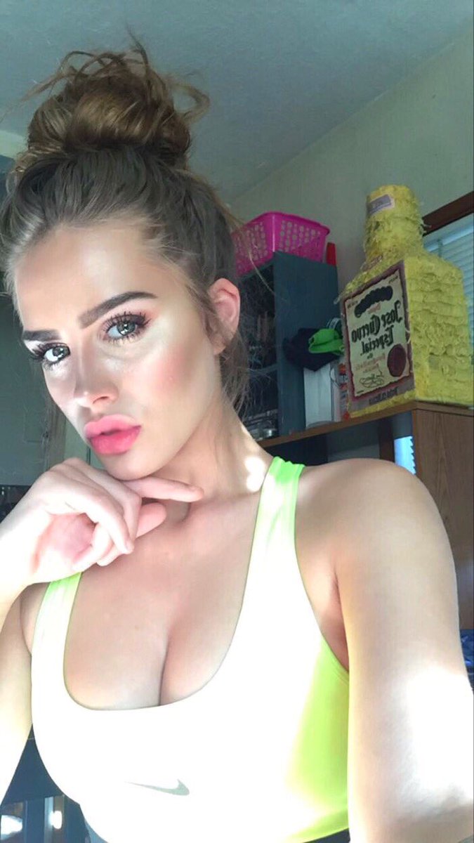 jefffy1013's tweet photo. Can't wait to wife your sexy ass up💍 never seen something so beautiful 😍@Mayaross143 https://t.co/TMDedWfGuB