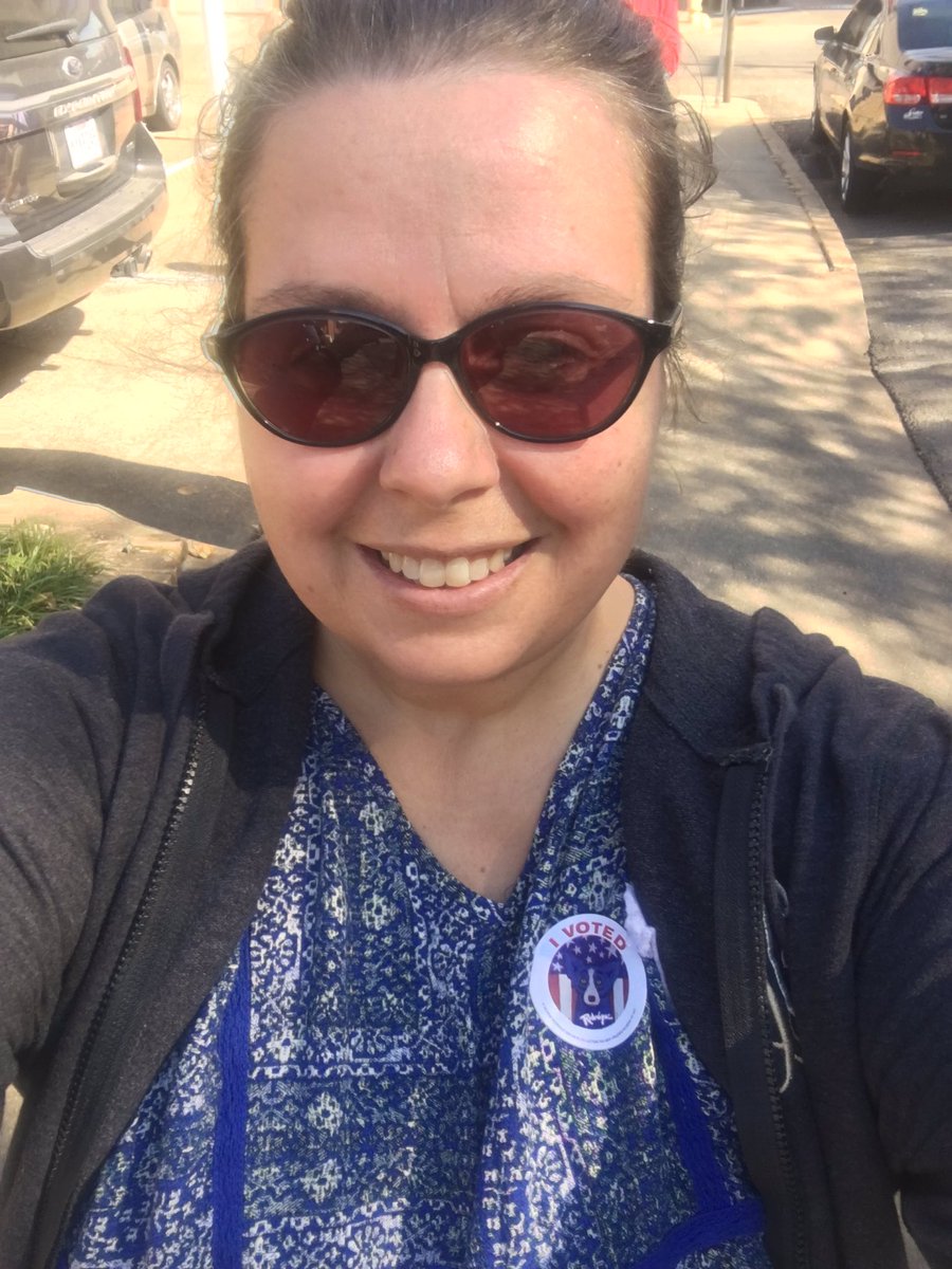Mende1033's tweet photo. Early voted today! #robmaness @RobManess https://t.co/X2BUiAKOd1