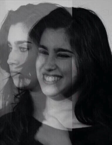 RelatableLMJ's tweet image. When you're listening to a song and the lyrics start applying to ur life: