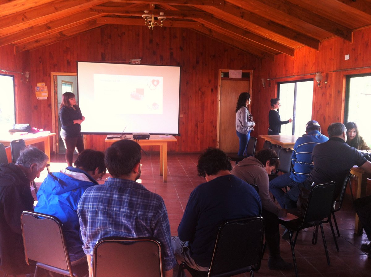 <a href="/FEPACOM/">Federación de Mehuín</a> trabajando con alumnas en practica de Trabajo Social, sede Inacap Valdivia, por un plan de bienestar para toda la comunidad #Mehuín