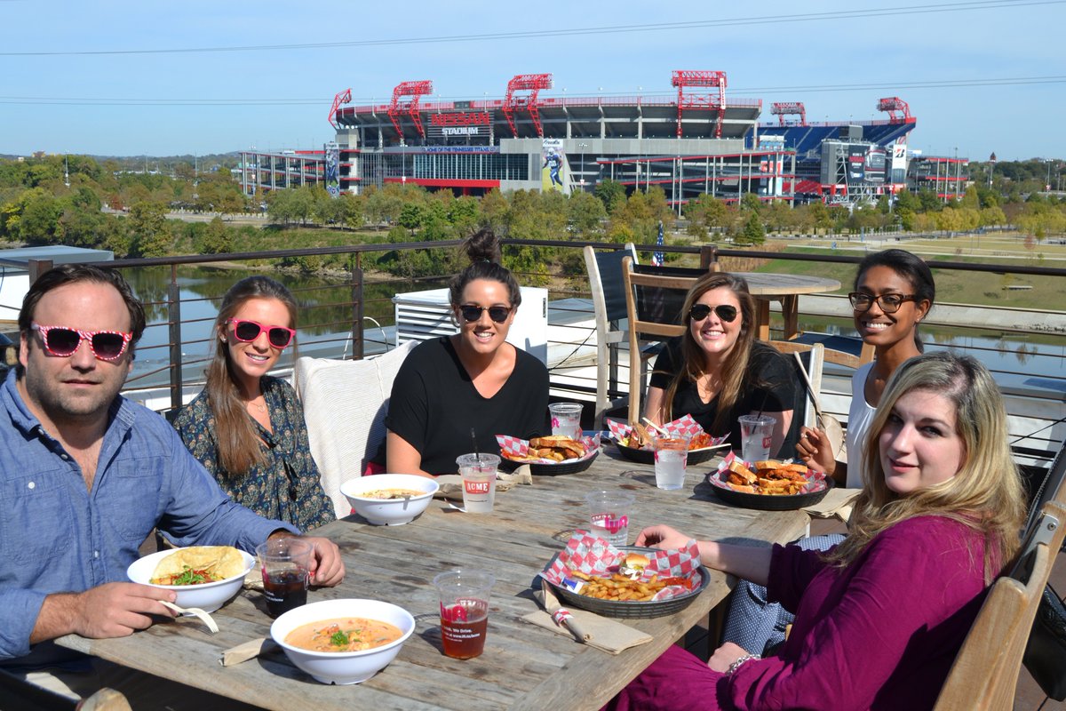 ProjectReturnTN's tweet photo. Beautiful day to grab lunch on the rooftop of @AcmeNashville for #ACleanPlate2016 https://t.co/w5Dnmvykwd