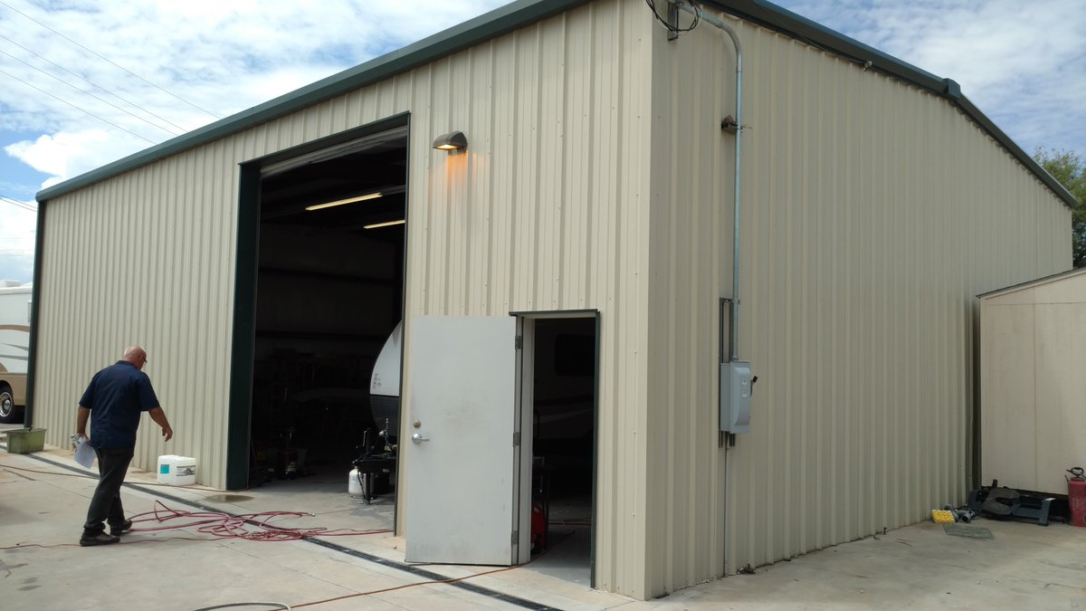 2000 sqft warehouse for rent #Arizona #Tucson #commericialspace #smallbusiness