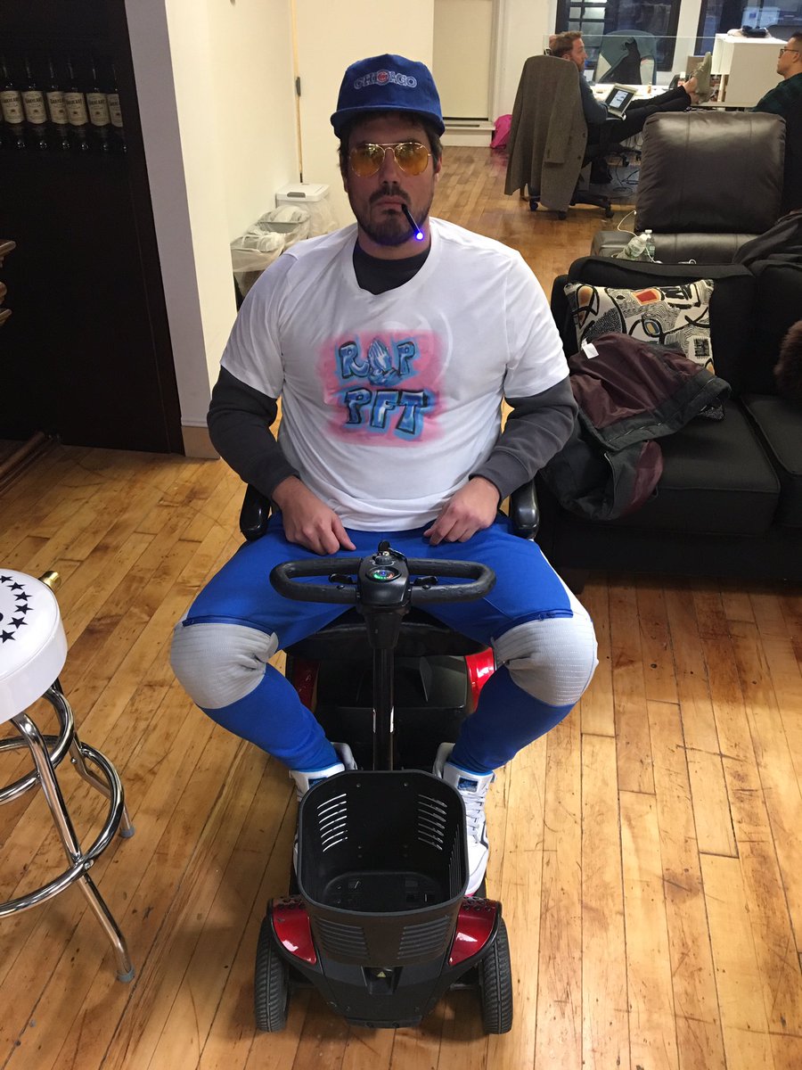 BarstoolBigCat's tweet photo. I'm wearing this shirt until I hear PFT survived pinky toe surgery https://t.co/fH28FahWzT