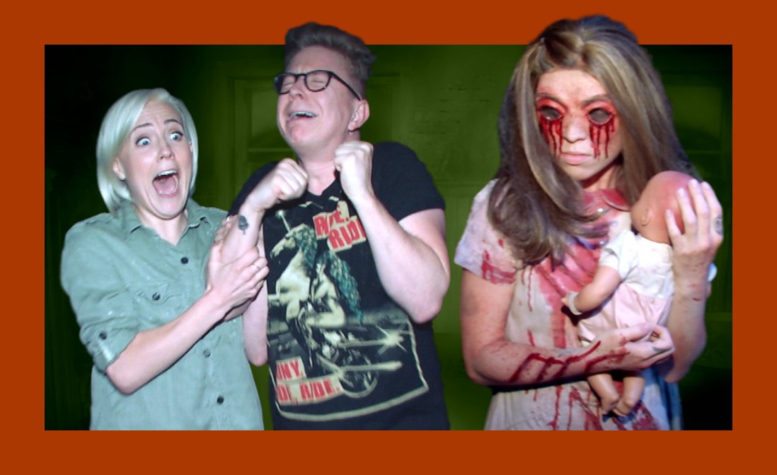 tyleroakley's tweet photo. NEW #TheTylerOakleyShow EPISODE: "Terrifying Haunted House Maze" with Hannah Hart: https://t.co/MeD17riC6t (RT for a spooky DM!!) https://t.co/lrre56QwWZ