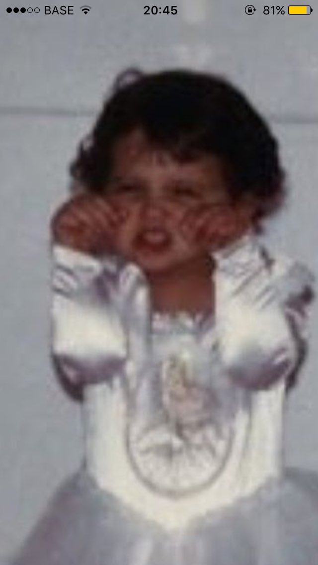 bbe_bae's tweet photo. @ArianaGrande How cute can u be https://t.co/nzFQtrpoeC