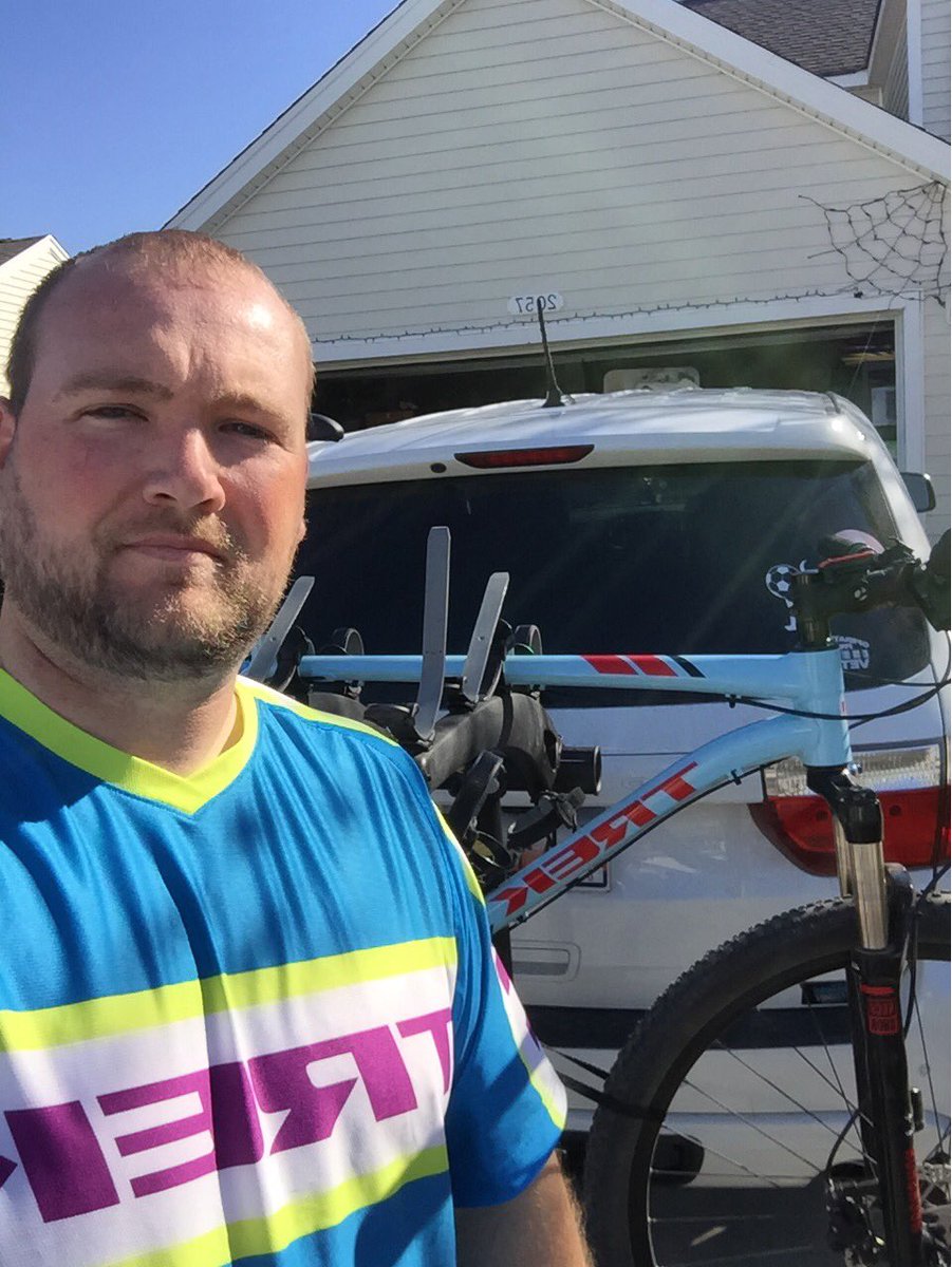 RyanF_MTBRacing's tweet photo. Had a great ride on the trail today. My @Bontrager gear keep me very dry and cool. Love that stuff! https://t.co/7dkzFpkMRd