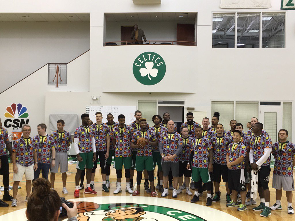 ByJayKing's tweet photo. Isaiah Thomas after he and the Celtics wore t-shirts for Craig Sager: "We're praying for him" https://t.co/YQqpkpdF62 https://t.co/TgxO54LX9I