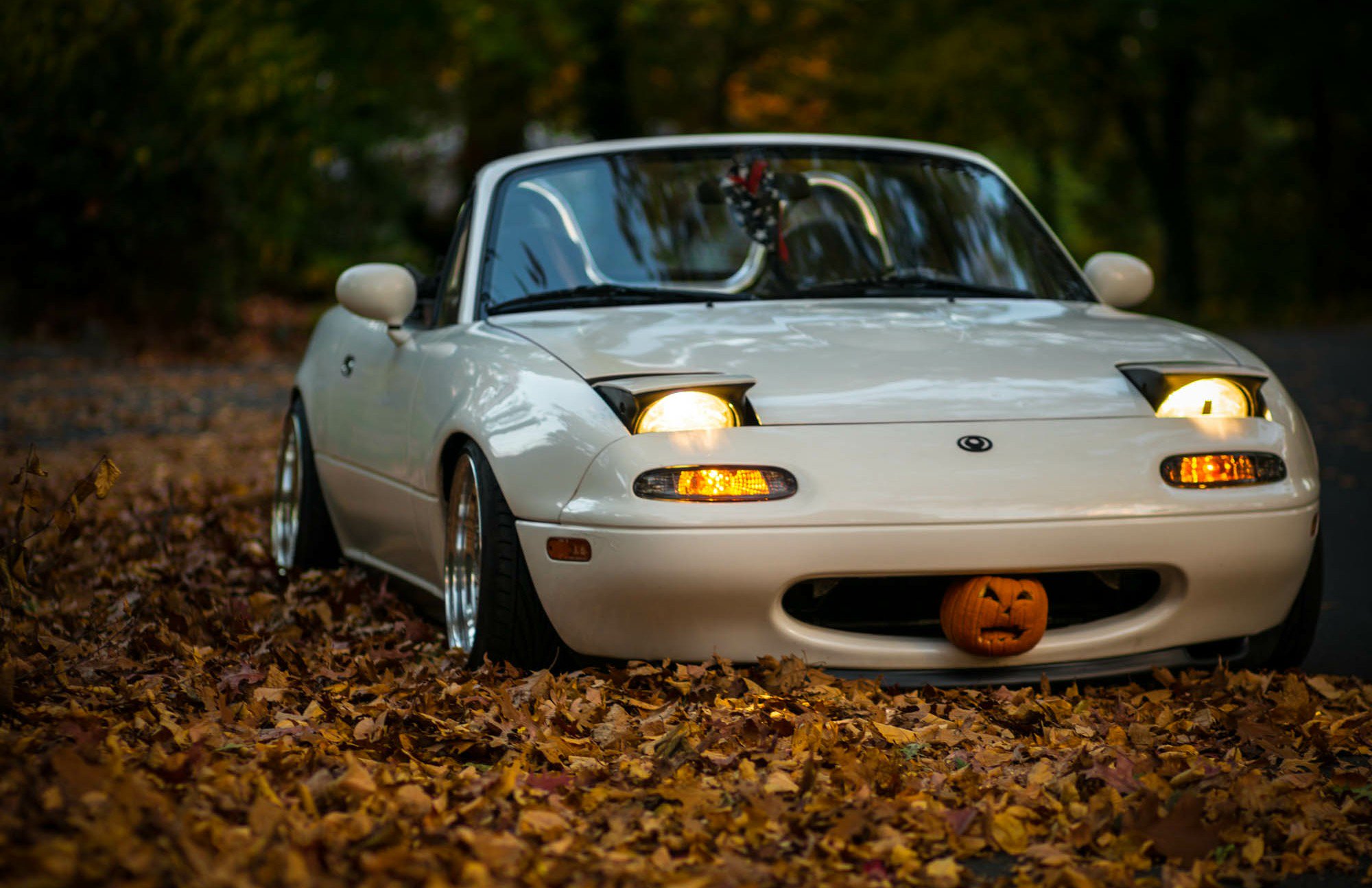 Mazda mx5 Miata с зубиком