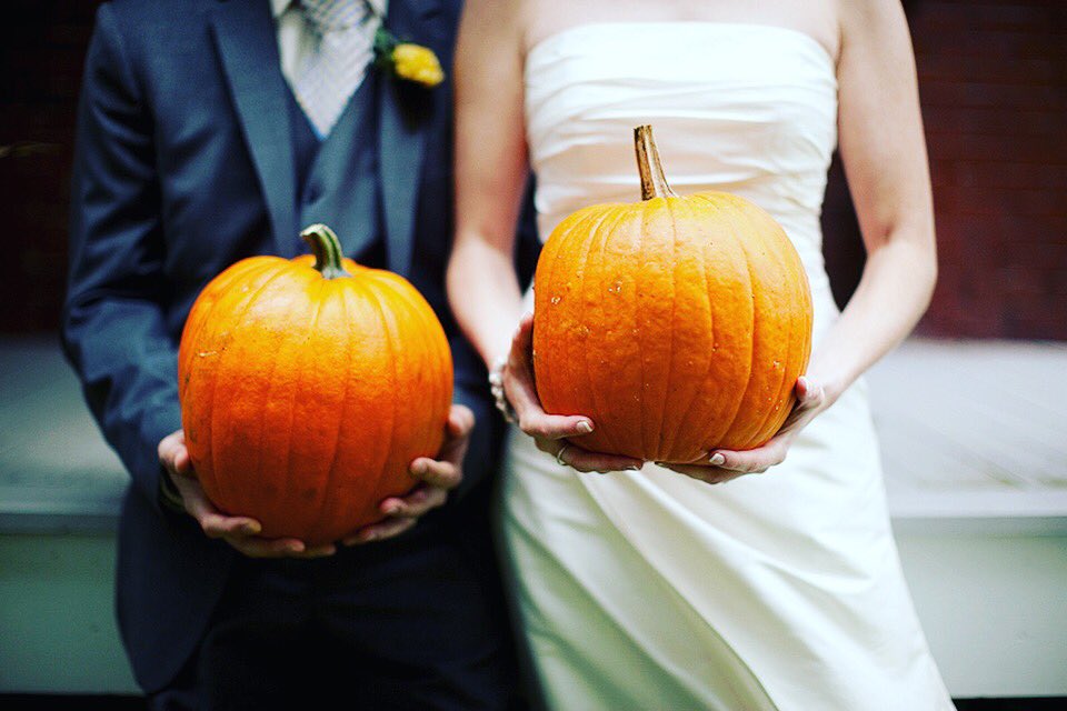 WedWinsContest's tweet photo. Pumpkin picking and have wedding ideas? Share with us some awesome ideas on https://t.co/db60F5bsSJ! https://t.co/azetHbbdIP