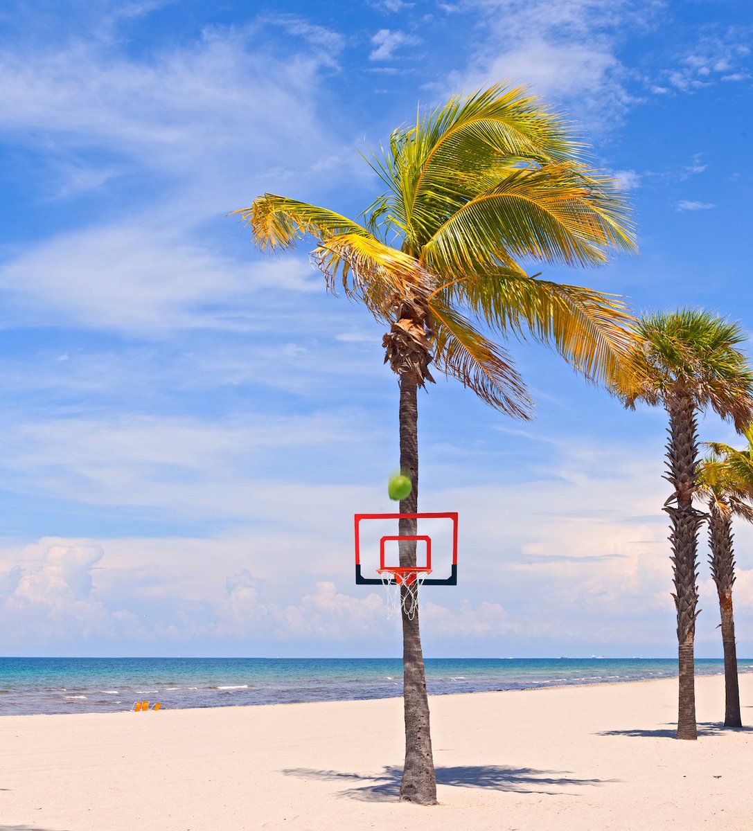 VitaCoco's tweet photo. Beachside to courtside. 🏀🌴 RT with your favorite basketball team. #NBAopening https://t.co/FXeaRvpt19
