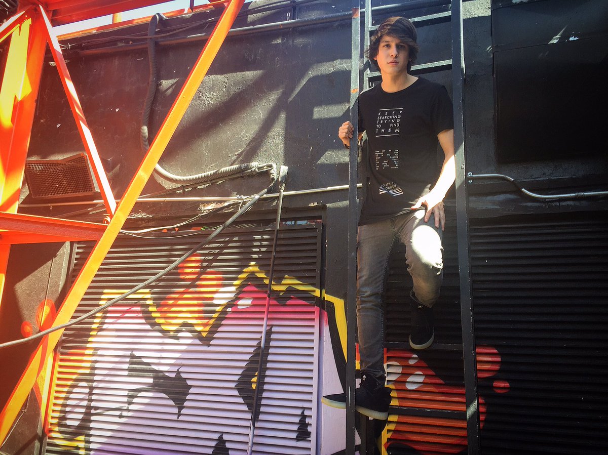 christophervele's tweet photo. Guadalajara ! Nos vemos en unas hora en "unplugged" ✌🏻️😉 taggea a una amiga que quisieras que vaya!😄 #CNCOwners @CNCOmusic https://t.co/tdZrQIW39W