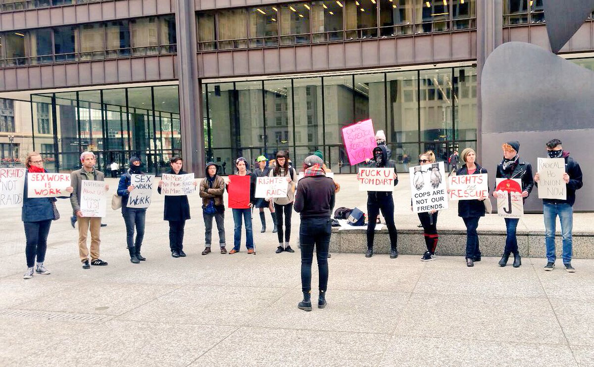 supporthosechi's tweet photo. #SaveBackpageChi #ProtestRaidOnBP #DecrimNow #sexworkiswork https://t.co/61KQusERAt