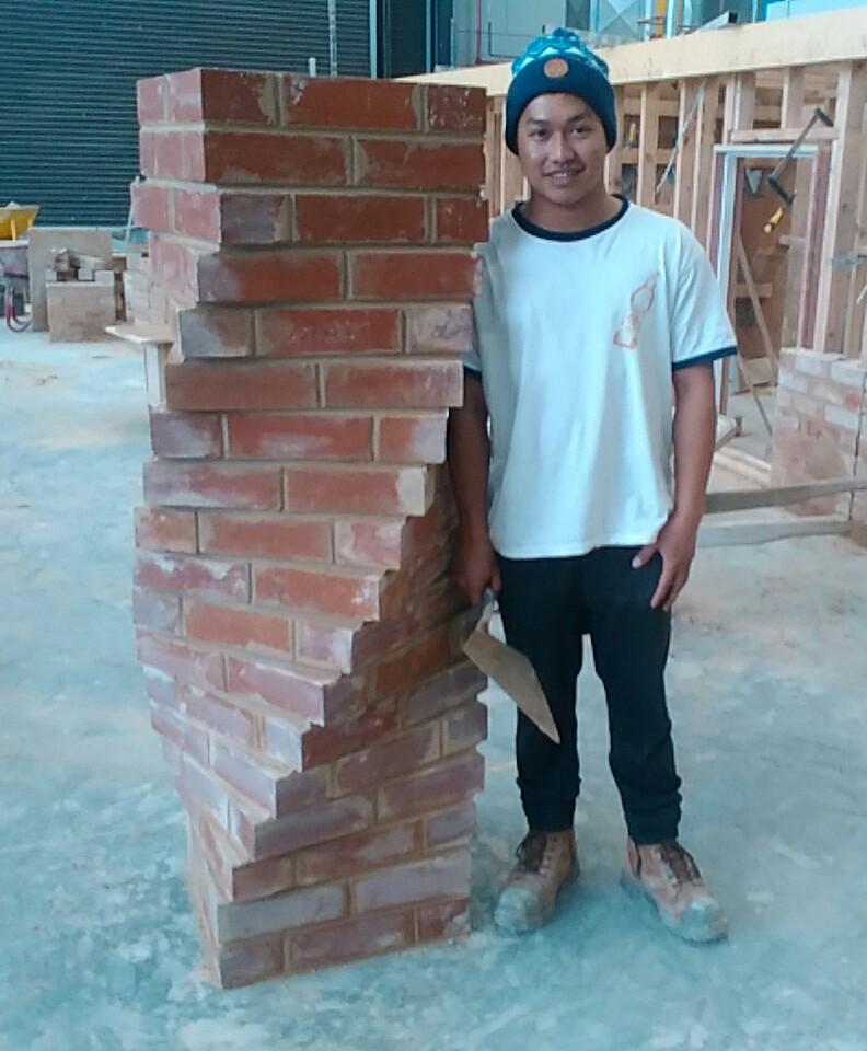 bazzavu's tweet photo. Things can get a little twisted @VUTrades #bricklaying https://t.co/DhinUq8o40