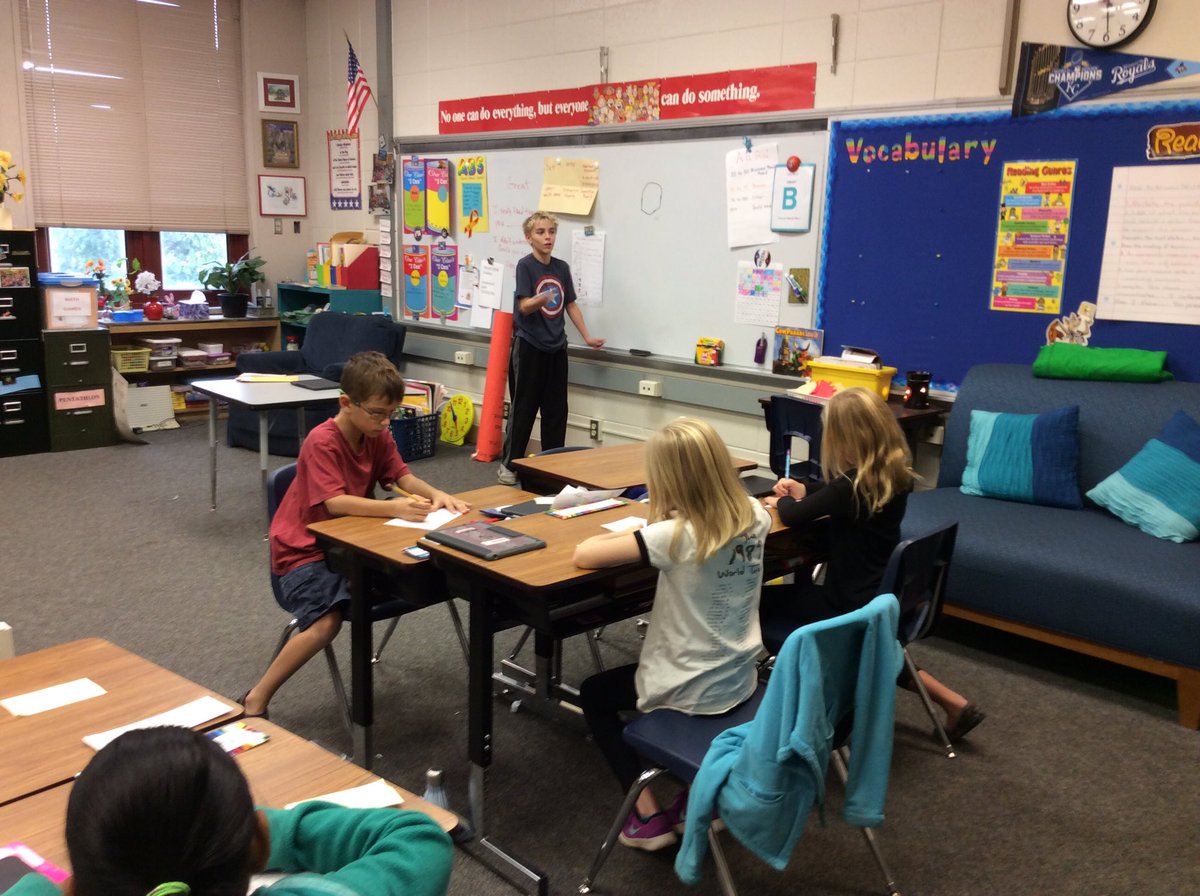 Newbold3rd's tweet photo. Interesting genius hour presentations by 6th graders.@jonathanferrell #ourSMSDstory https://t.co/FSyLAfsdqR