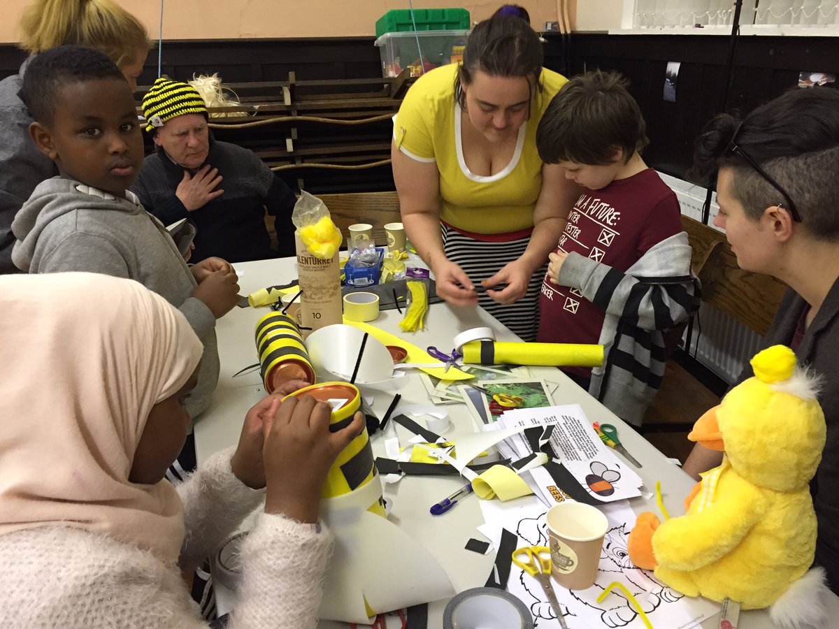AllyJMitchellCB's tweet photo. Community meal in Possil and Ruchill! So much fun building community! https://t.co/t5nuKtQDu8