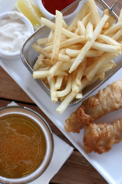 Aquariussc's tweet photo. Always say yes to fries. https://t.co/8wk71Q0N0j