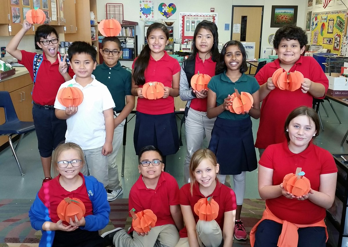 Stipes Art Lab had fun making 3D pumpkins! <a href="/stipesstallions/">Stipes Stallions</a> #stallionstrong