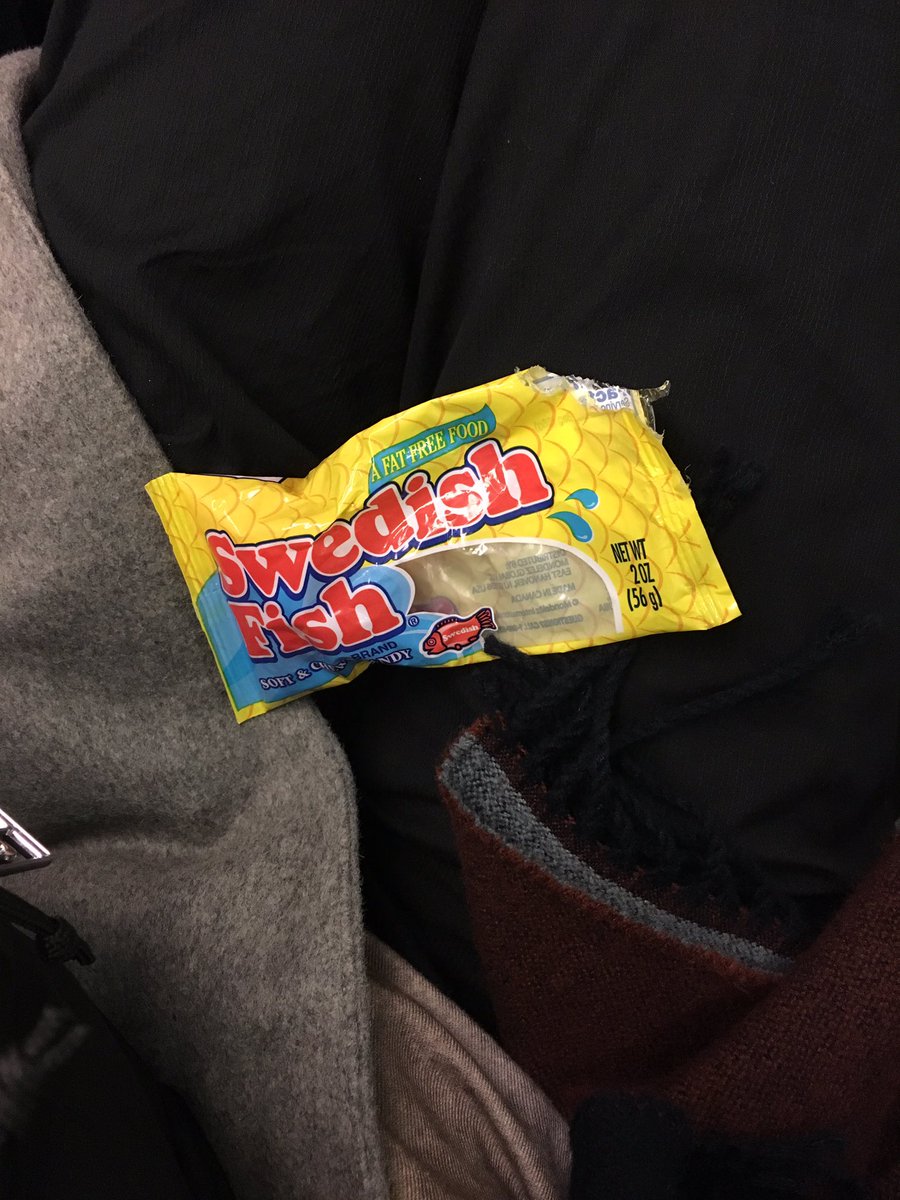 @raphornmp3 look at this cute bag