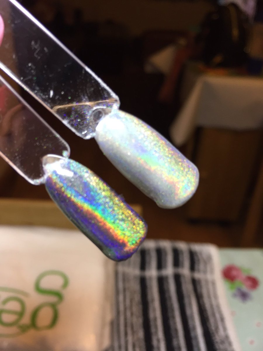LauraJaneMitch's tweet photo. @TheNailSpace @Gelish #gelish #prism #thenailspace #pigment 😍 https://t.co/Ak6To6z9f8