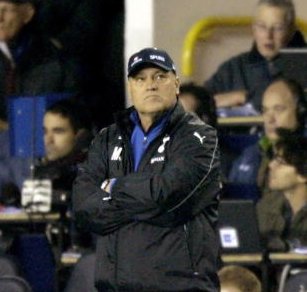 thfcnostalgia's tweet photo. OTD 2007 Martin Jol was sacked as Spurs manager at half-time during the Europa League match against Getafe at White Hart Lane. #THFC https://t.co/N1BoIb2TEg