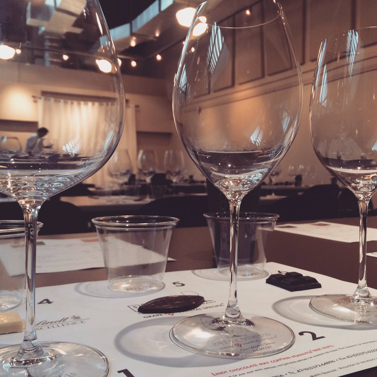 SEAChocolateBox's tweet image. Where will YOU be Nov 3? Hopefully with us! @RiedelUSA Sensory Workshop - goo.gl/ifhXtH #wawine #riedel #SEAevents