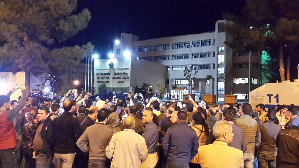 ozgurrovi's tweet photo. Eş Başkanlarımız Gültan Kışanak ve Fırat Anlı Derhal Serbest  Bırakılmalıdır.... https://t.co/4a7uRkMijI