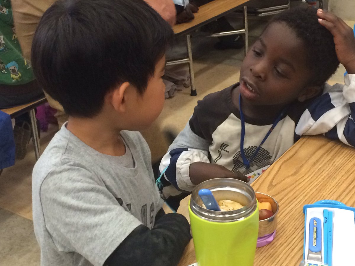 SFUnified's tweet photo. What's your favorite color? All @SFUnified #ClarendonES students met new friends during lunchtime today w @Tolerance_org #MixLunch https://t.co/s2bFQDiKYU