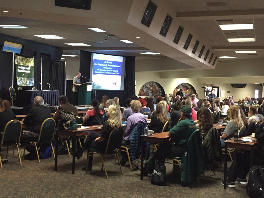river_rob's tweet photo. Kick off for #sdwatershedsunnit 300+ attendees! https://t.co/5glciH792L