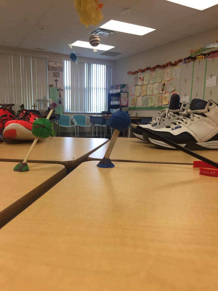 dimarino_willis's tweet image. Why do we have seasons? Why is the Earth on an axis? How many degrees? @StMarysSexsmith #sciencemodels #gpcsd #Sci6