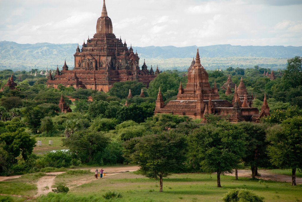 CheckInUrbana's tweet photo. De acuerdo a estudio global Myanmar en Asia es el país con habitantes más generosos en el Mundo #CheckInReports https://t.co/fgEUexJhlf