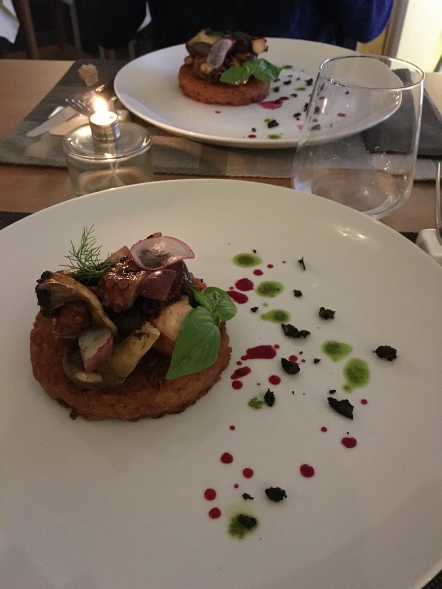 g_lippolis's tweet photo. "Riso croccante alla barbabietola 👍🏻👍🏻👍🏻" #FoursquareFind @ White Ostuni Tito Schipa https://t.co/gRCUYYlCAP https://t.co/ZhvHH9M1uM