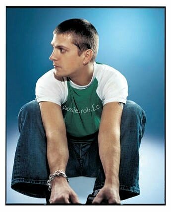 Rob_Cassie's tweet photo. "Something To Be" Photoshoot (2005)😍😚😘😙@ThisIsRobThomas @CassieSuper #robthamas #something #to #be #somethingtobe #cassie #cassie_rob #2005 https://t.co/3BNVBHRhCe