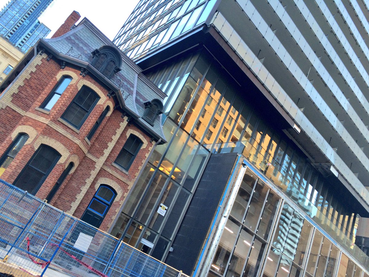 CentreCourtInc's tweet photo. We're all set for @ULIToronto members to arrive for a tour here at #KarmaCondos! https://t.co/mghvqz6eID
