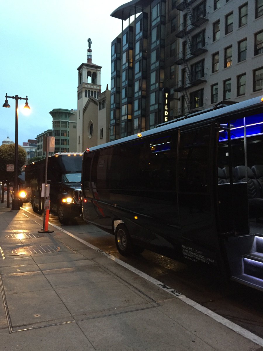 BauersIT's tweet photo. @Guidewire patrons via #Connections2016, they are setting the pace/vision.  We are happy that passengers are happy! https://t.co/XZLvP6mkOo https://t.co/L097mETWkC
