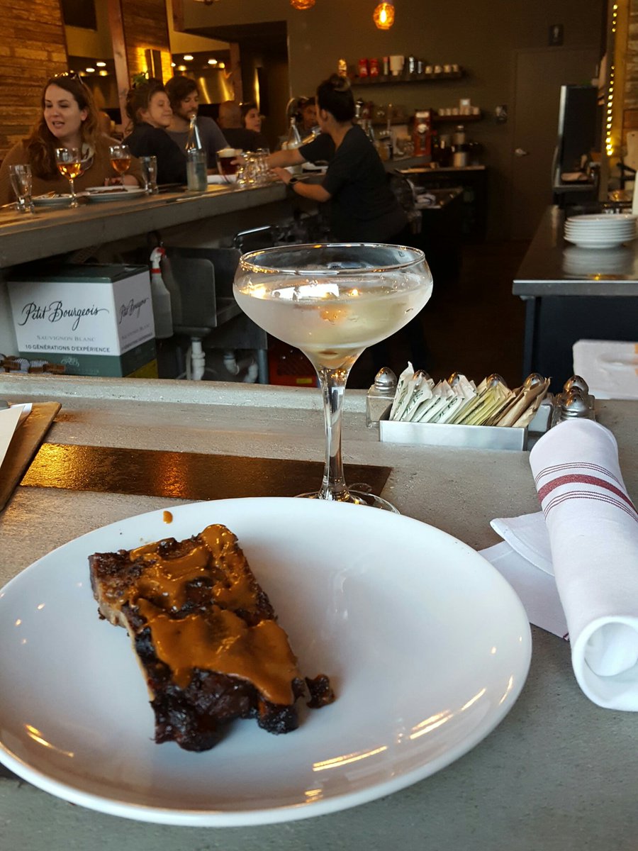KelcyMae's tweet photo. At @eatprimitivo for the @APEXYOUTHCENTER fundraiser! Yes #ribs! Yes #martini! Yes #nolayouth! https://t.co/XJxx4ZKCNj