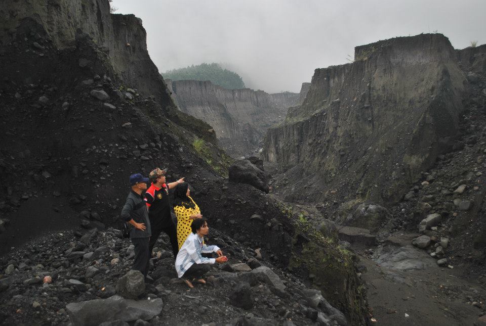Mas_Zami's tweet photo. Berasa menjelajah Planet lain, Subhanallah indahnya a great adventure Merapi Des 2015 @IMS_NET #IMS_GUNUNGMERAPI #DolanJogja https://t.co/6VBbGeNFt2