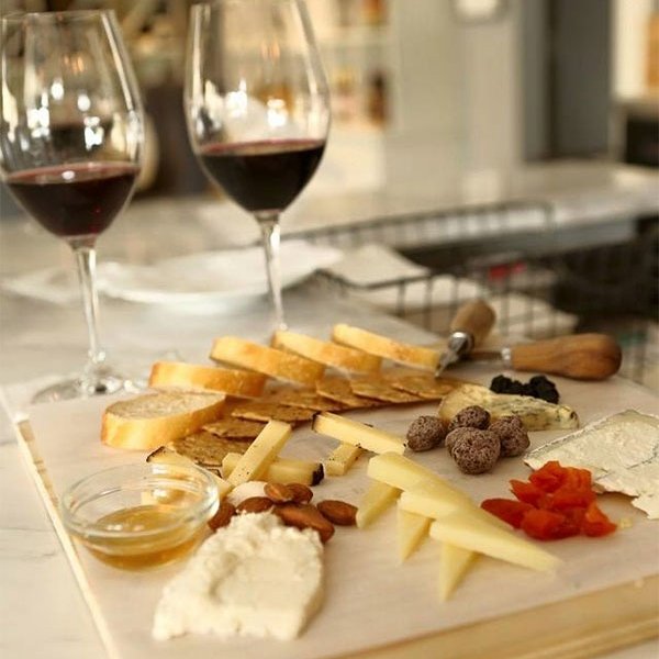 #ColonyHour is HERE!   Treat yourself to $5 fine wine &amp; craft beer on tap from 4-7pm! #colonywinemerchant #downtownanaheim #happyhour