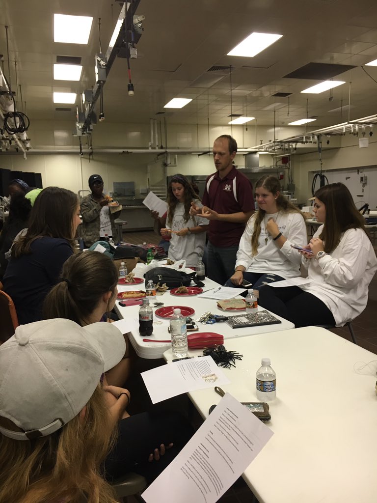 SPChallengeMSU's tweet photo. Had an awesome group of students  at the SPC lab tonight! https://t.co/4Npg5WMOsf