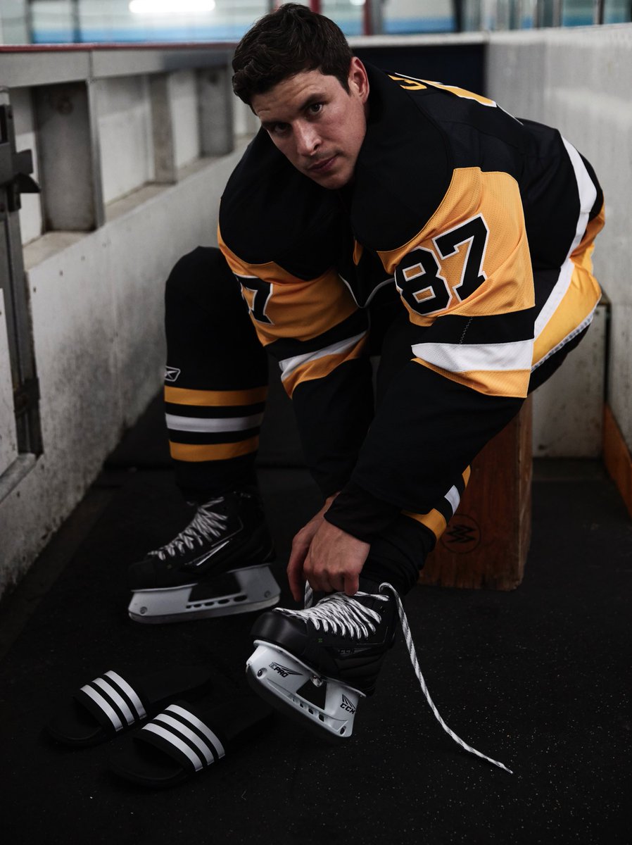 The wait is over. Sidney Crosby makes 