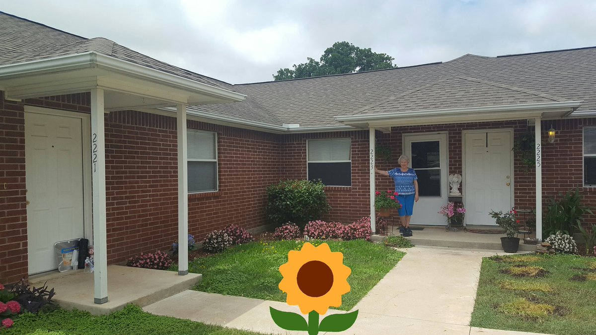 SungoldProperty's tweet photo. Affordable+comfortable living in #texashiĺlcountry Kingsland Lake LBJ, aptm.$600, #duplex #4plex #SingleFamilyHome , https://t.co/BXY8wsfkpD https://t.co/QC1ZXuXQGa