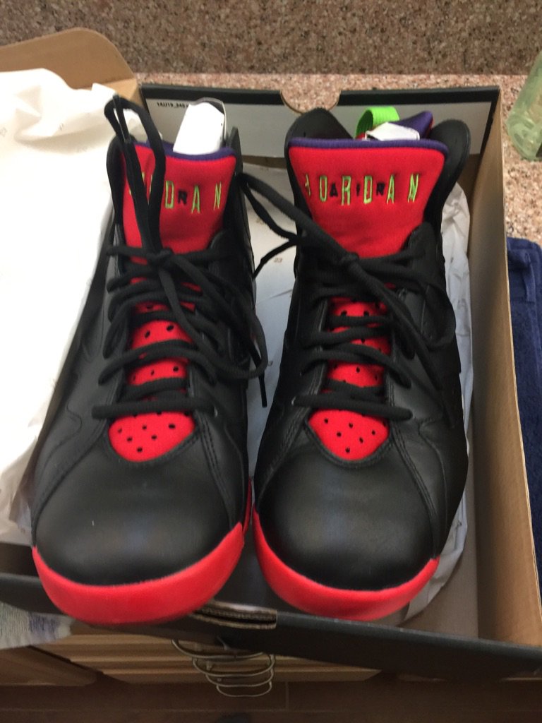 RC31584's tweet photo. Size 11. Worn 3 times. $80. Please RT @MicNice @RetailTuesday https://t.co/VFyNioEcyu