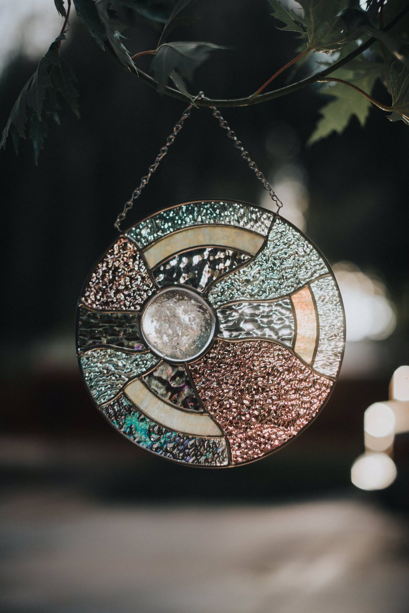 When her daughter passed away, a loving mother contacted me wanting me to create custom cremation pieces for... instagram.com/p/BMAWxxPgjyA/